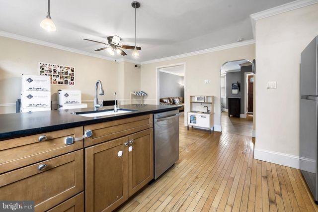 920 E LAKE AVE, Baltimore, MD 21212