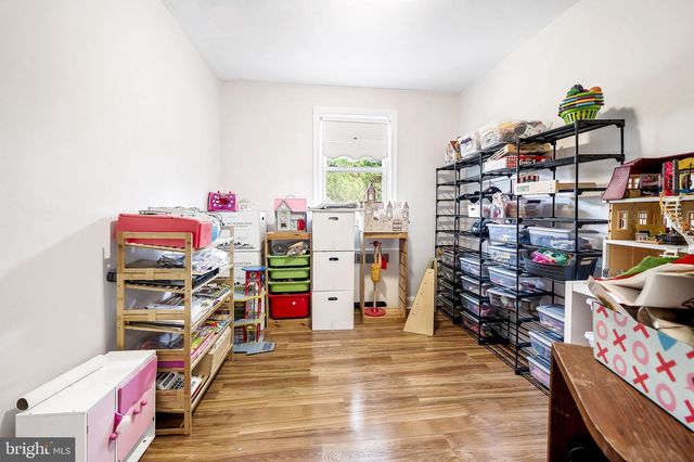 920 E LAKE AVE, Baltimore, MD 21212