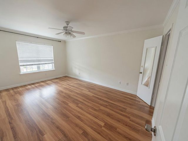 2250 Bering Drive 68, Houston, TX 77057