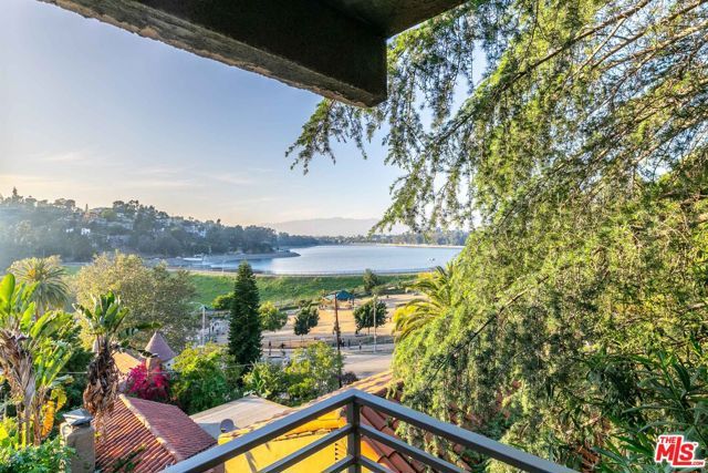 1856 Silverwood Terrace, Los Angeles, CA 90026