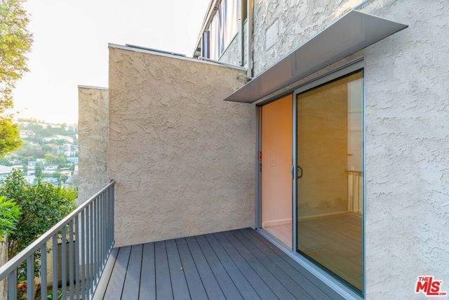 1856 Silverwood Terrace, Los Angeles, CA 90026