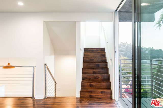 1856 Silverwood Terrace, Los Angeles, CA 90026