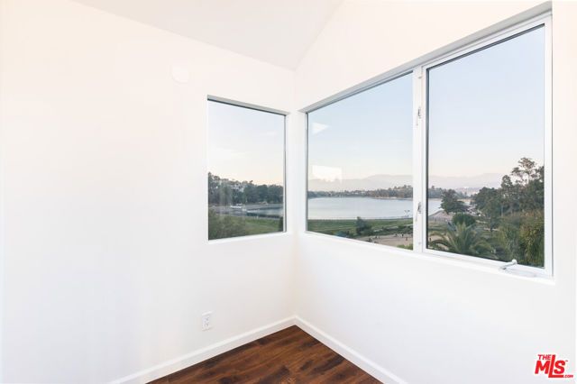 1856 Silverwood Terrace, Los Angeles, CA 90026