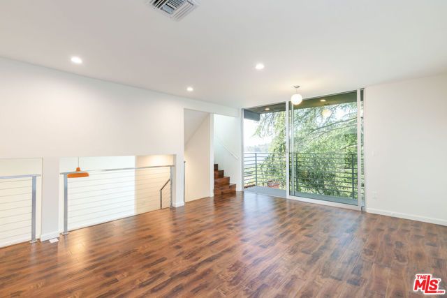 1856 Silverwood Terrace, Los Angeles, CA 90026