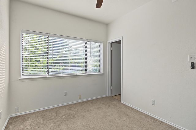601 Nelray BLVD 17, Austin, TX 78751