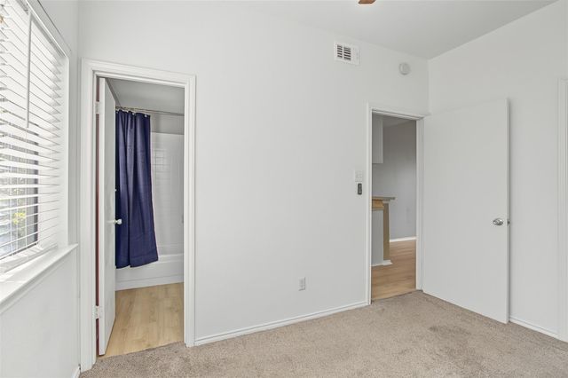 601 Nelray BLVD 17, Austin, TX 78751