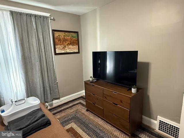 4818 LANIER AVE, Baltimore, MD 21215