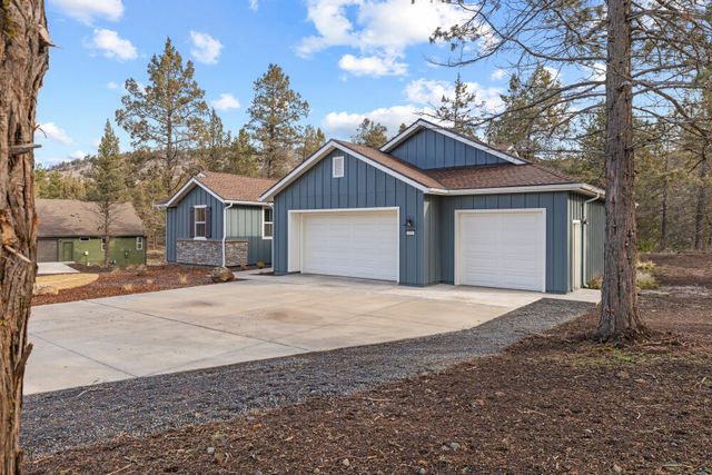 1211 Vine Maple Drive, Klamath Falls, OR 97601
