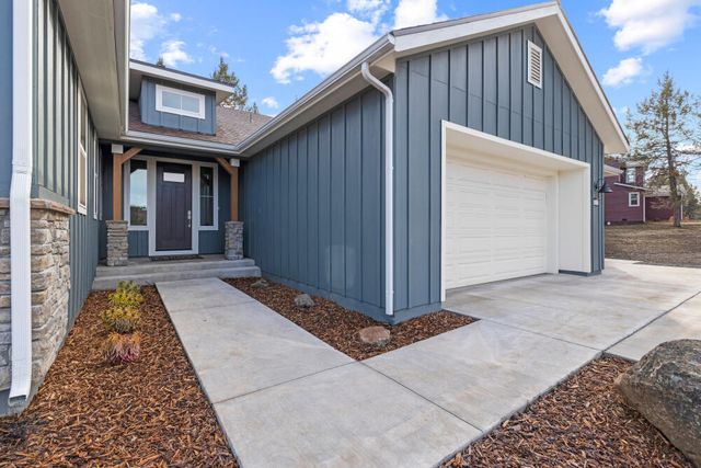1211 Vine Maple Drive, Klamath Falls, OR 97601