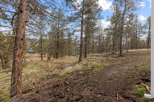 1211 Vine Maple Drive, Klamath Falls, OR 97601