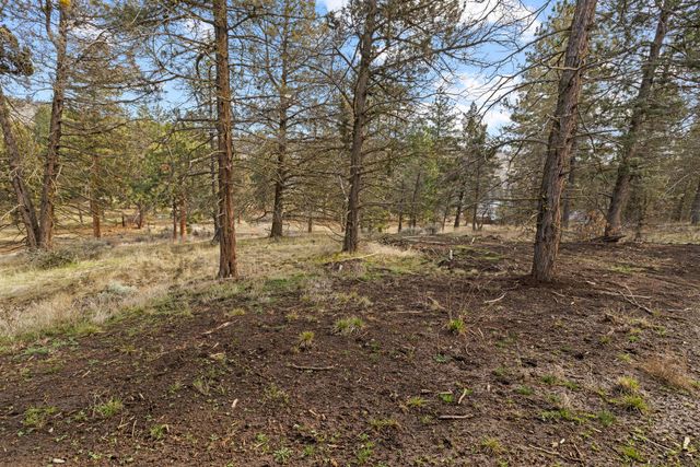 1211 Vine Maple Drive, Klamath Falls, OR 97601