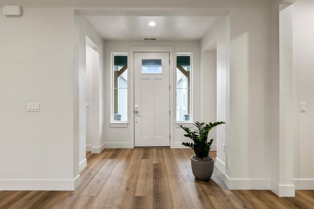 1211 Vine Maple Drive, Klamath Falls, OR 97601