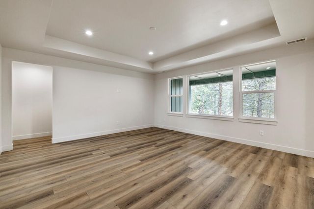 1211 Vine Maple Drive, Klamath Falls, OR 97601