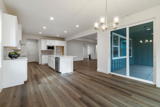 1211 Vine Maple Drive, Klamath Falls, OR 97601