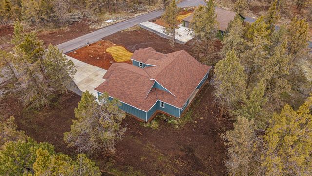 1211 Vine Maple Drive, Klamath Falls, OR 97601