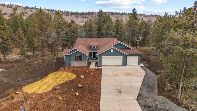 1211 Vine Maple Drive, Klamath Falls, OR 97601
