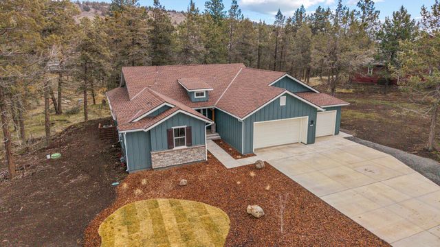 1211 Vine Maple Drive, Klamath Falls, OR 97601