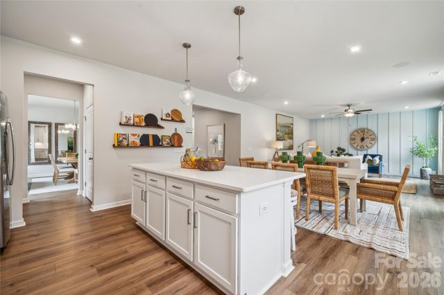 4224 Vista Pine Drive, Charlotte, NC 28215