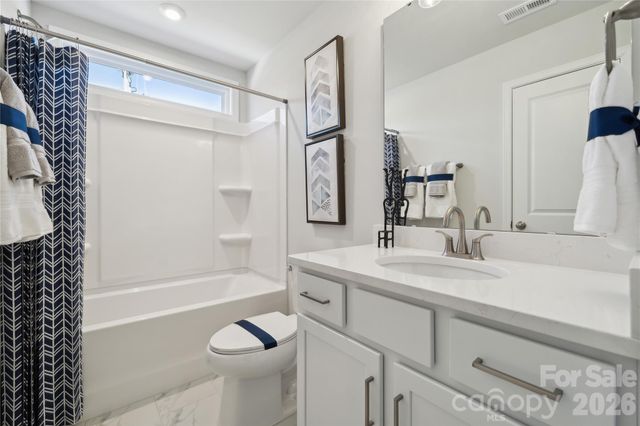 4224 Vista Pine Drive, Charlotte, NC 28215