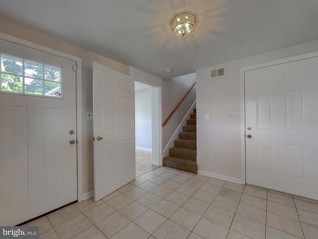 16157 COBB ISLAND RD, Newburg, MD 20664