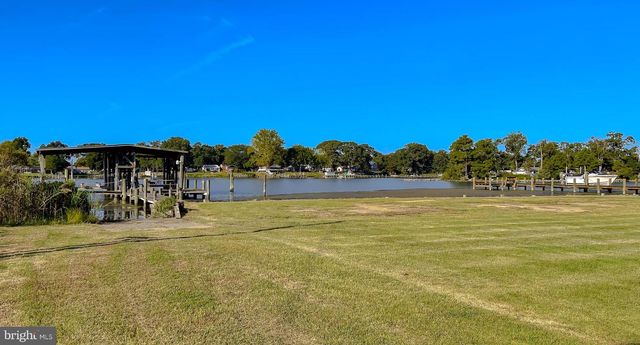 16157 COBB ISLAND RD, Newburg, MD 20664