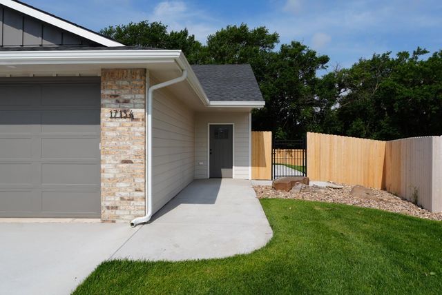 17154-56 W Lawson Cir, Goddard, KS 67052