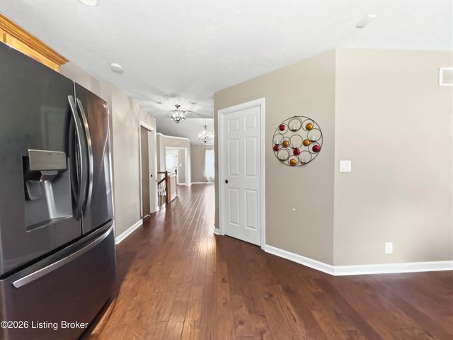 1153 Waterford Rd, Mt Washington, KY 40047