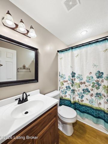 1153 Waterford Rd, Mt Washington, KY 40047