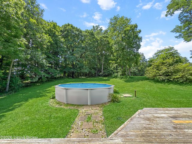 1153 Waterford Rd, Mt Washington, KY 40047