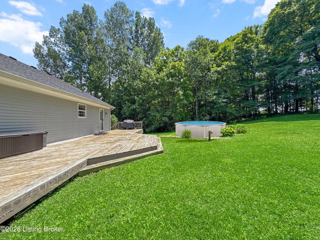1153 Waterford Rd, Mt Washington, KY 40047