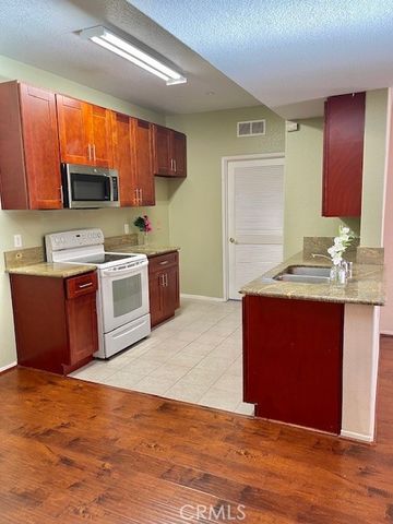 24909 Madison 6-24, Murrieta, CA 92562