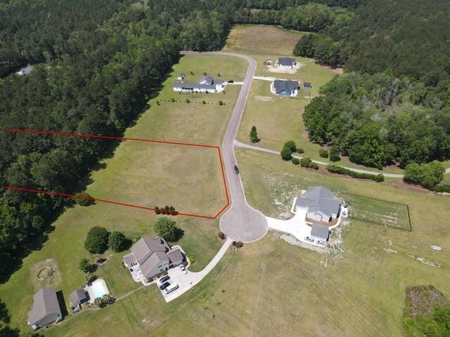 183 Ryefield Lane, Ridgeville, SC 29472