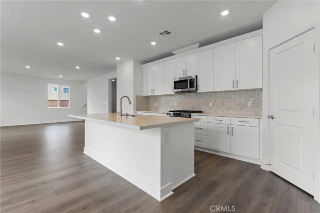 33303 Celadon Avenue, French Valley, CA 92596