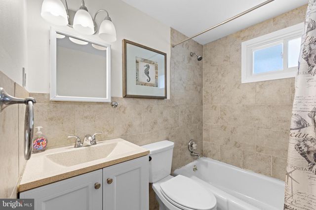 5 E VIRGINIA AVE, Long Beach Township, NJ 08008