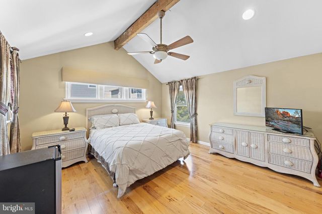 5 E VIRGINIA AVE, Long Beach Township, NJ 08008