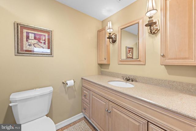 5 E VIRGINIA AVE, Long Beach Township, NJ 08008