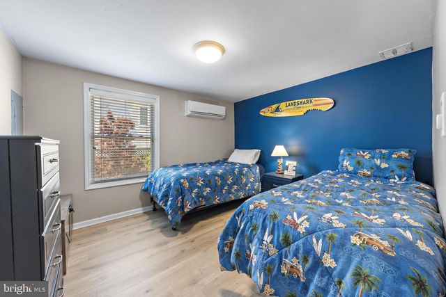 5 E VIRGINIA AVE, Long Beach Township, NJ 08008