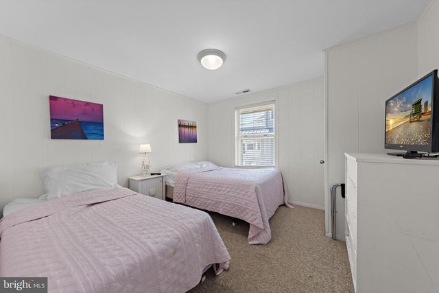 5 E VIRGINIA AVE, Long Beach Township, NJ 08008