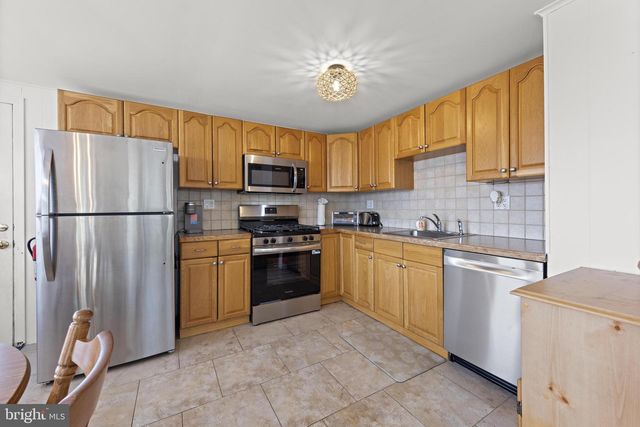 5 E VIRGINIA AVE, Long Beach Township, NJ 08008