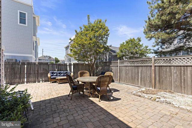 5 E VIRGINIA AVE, Long Beach Township, NJ 08008