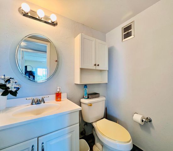 57 Chatham C, West Palm Beach, FL 33417
