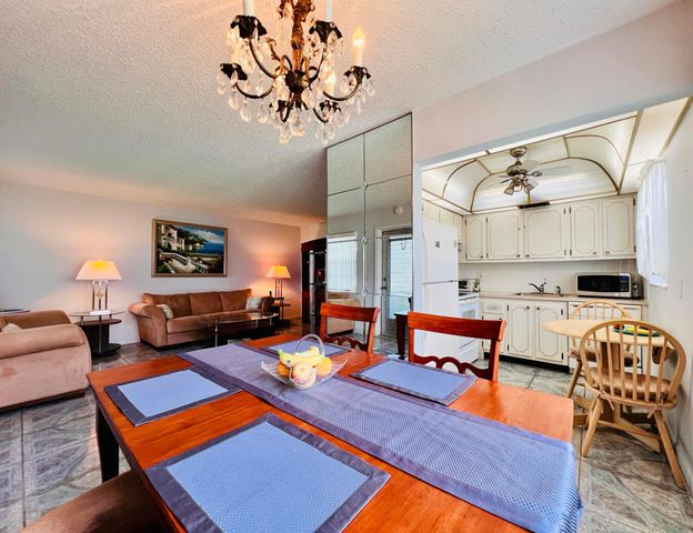 57 Chatham C, West Palm Beach, FL 33417