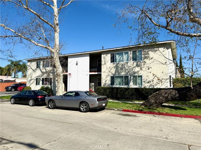 5231 Roseland, Los Angeles, CA 90016