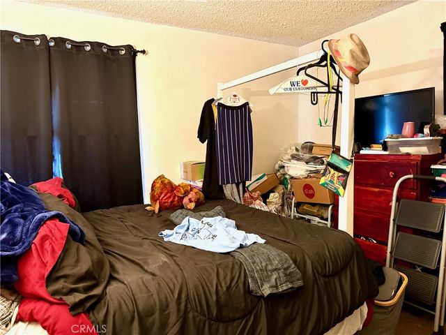 5231 Roseland, Los Angeles, CA 90016