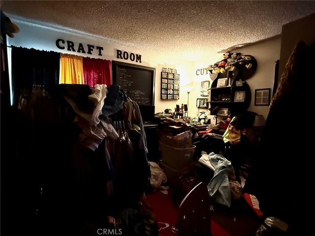 5231 Roseland, Los Angeles, CA 90016