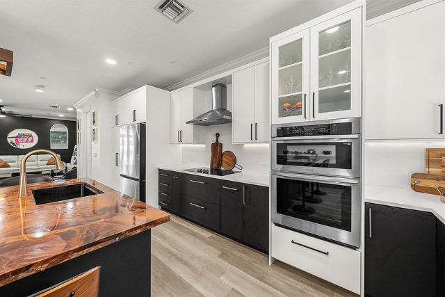 3281 Estancia Lane, Boynton Beach, FL 33435