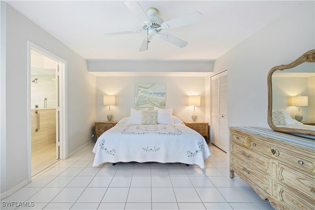 565 Beachwalk CIR T-102, Naples, FL 34108