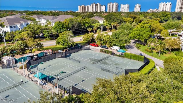 565 Beachwalk CIR T-102, Naples, FL 34108