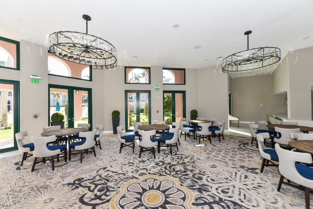 Image 29 of property listing at 100 SE 5th Avenue 306, Boca Raton, FL 33432