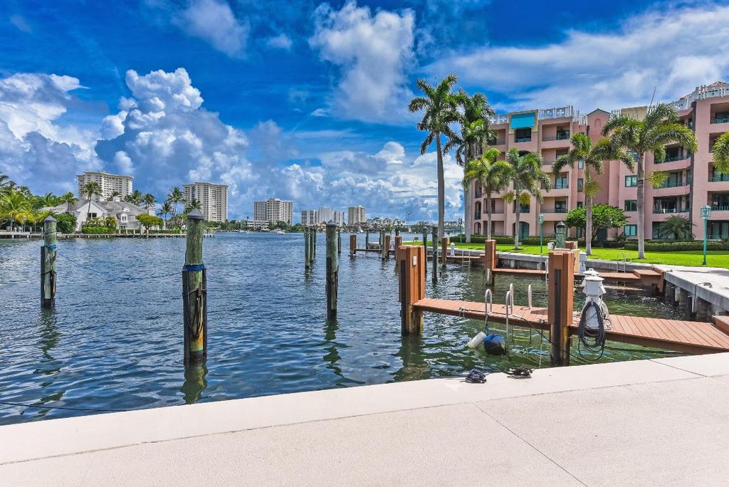 Image 35 of property listing at 100 SE 5th Avenue 306, Boca Raton, FL 33432